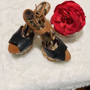 *Sam Edelman Multicolor Mason Plataform Heels. NWOB.  #31